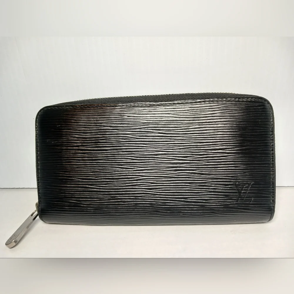 Authentic Louis Vuitton Epi Leather Zippy Zip Around Wallet